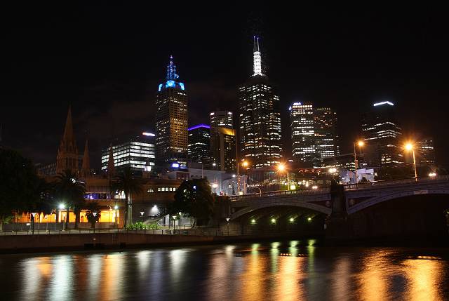 Melbourne by night 1